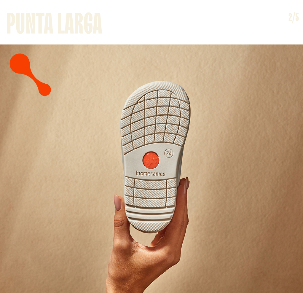 Vogliamo che le dita dei bambini si muovano liberamente  perché possano svilupparsi senza essere in  alcun modo limitati.